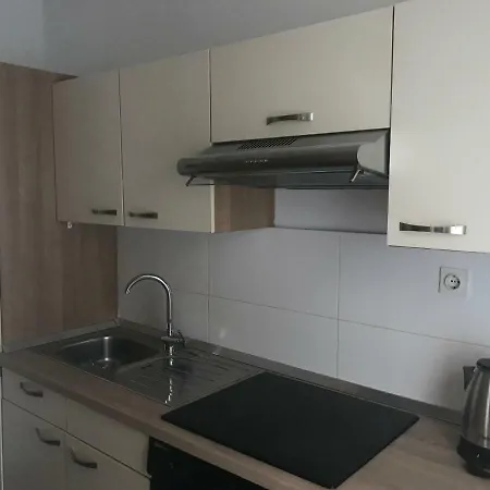 Apartman M * Obrovac